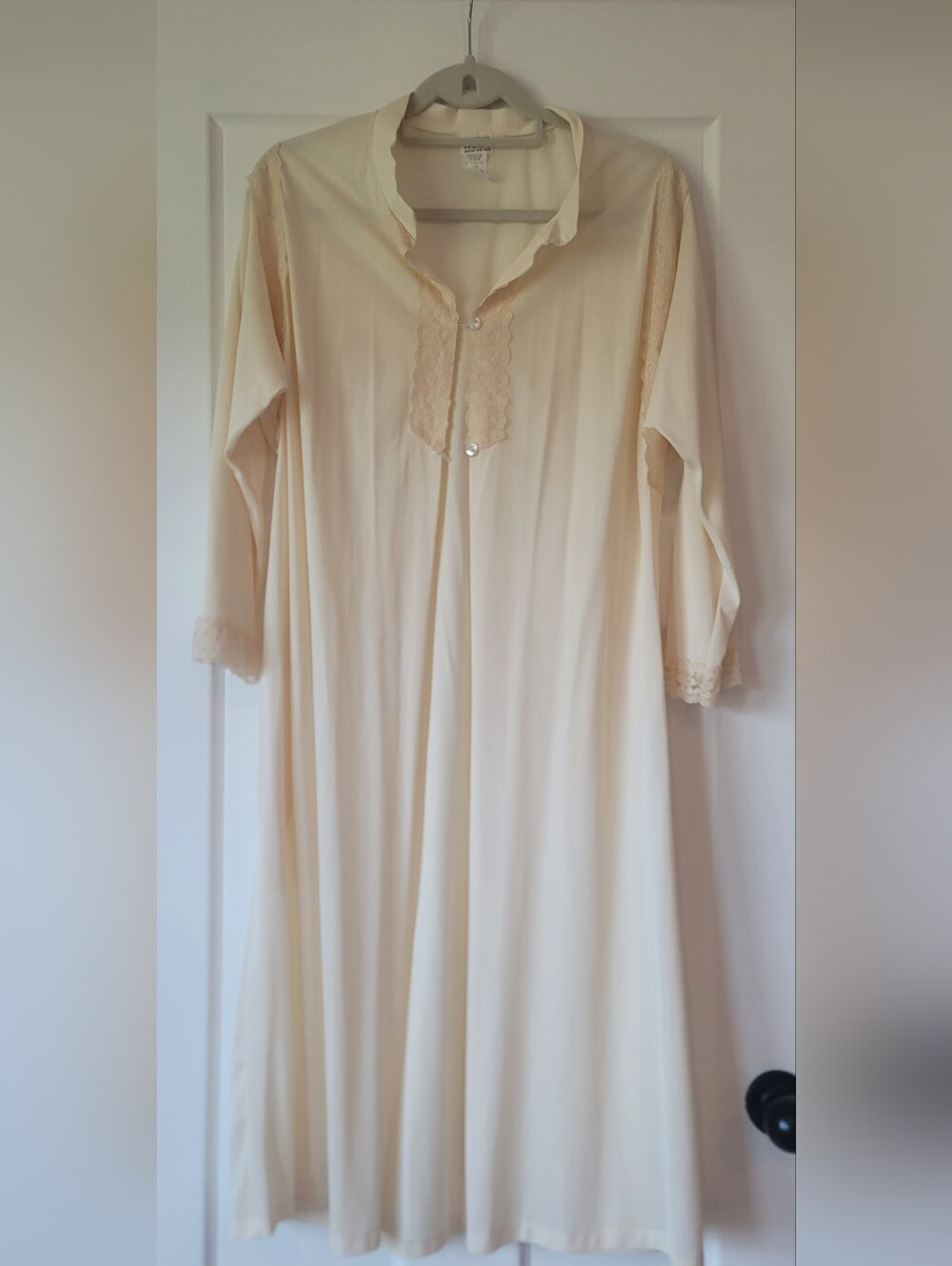 Vintage Montgomery Ward Cream Housecoat